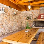Dina Appartement Razáta