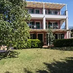 Apartament Dina *