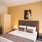 Apartment Dina Razata